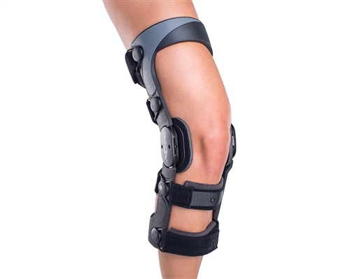 DONJOY  SE-4 Knee brace