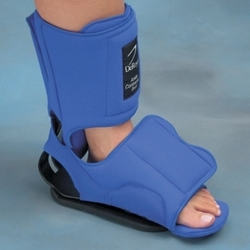 DeRoyal Ankle Contracture Boot w/sole